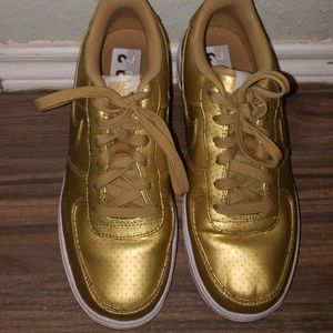 NIKE AIR FORCE 1 THROW BACKS